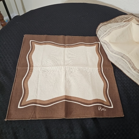 Vera Vintage Napkins Set - Picture 4 of 5